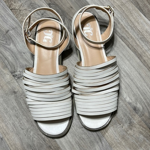 JGoods‎ JG White Strappy Flat Sandals SIZE 6.5